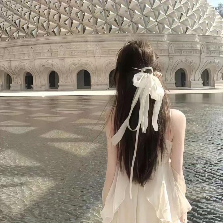 封 面